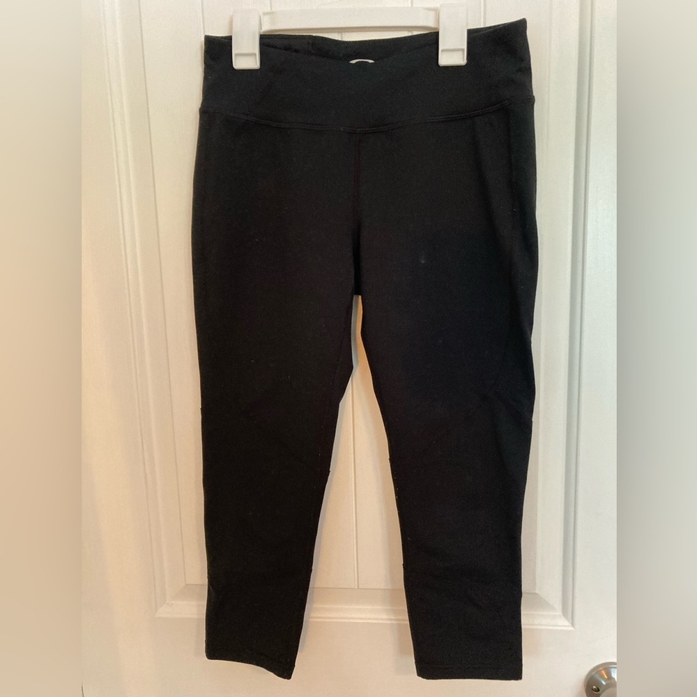 Oakley Women’s Black Capri Leggings